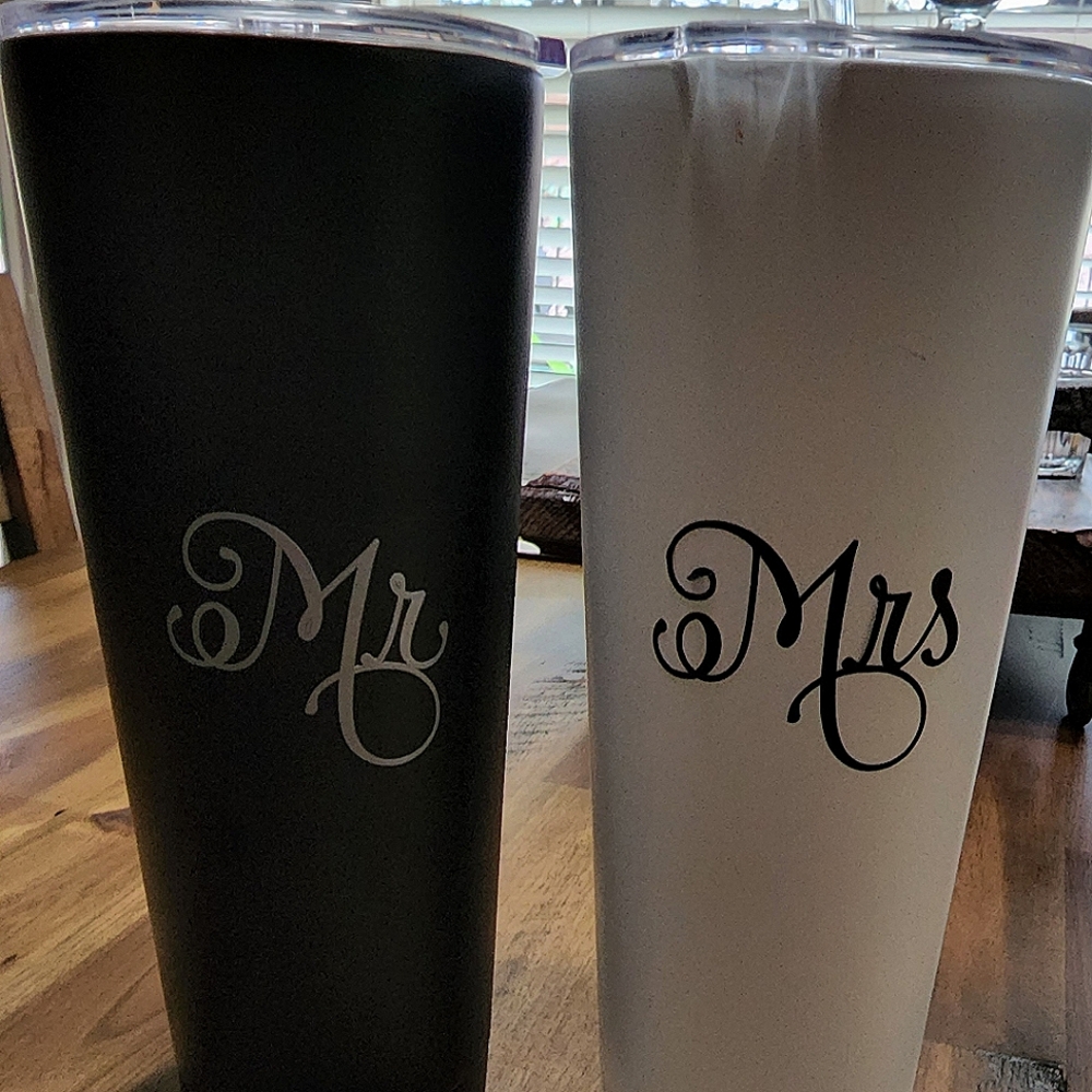 BRAND NEW Mr & Mrs tumblers